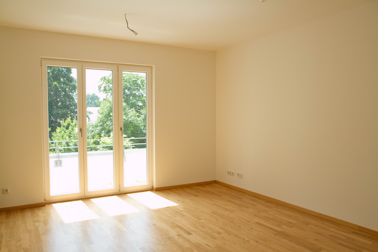 Wunderschöne großzügige Wohnung, Dusch- / Wannenbad, sep. G- Bad, EBK, Parkett, Fußbodenhzg., Balkon - Photo 5