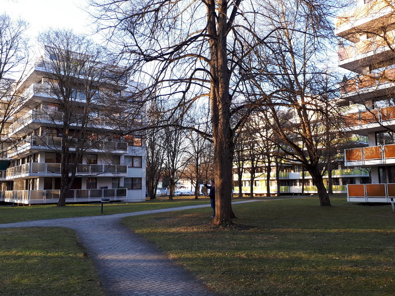 Schöne 2-Zimmer-Wohnung in München/Schwabing MIT BALKON - Photo 1