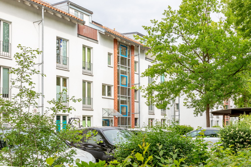 *WBS Schwerbehinderte/Rollstuhlfahrer*2-Zi-Wohnung mit Einbauküche und Mietergarten - Photo 2