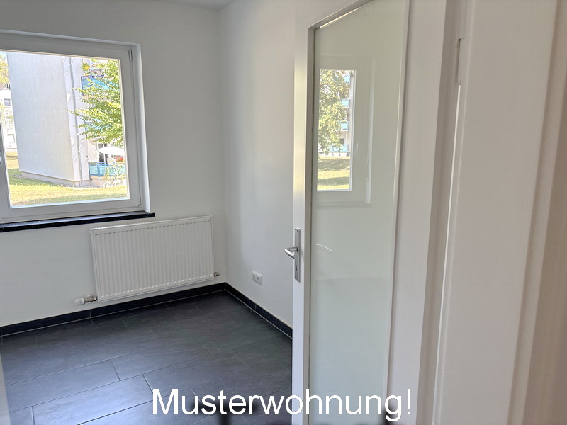 4-Zimmer-Wohnung in Regensburg *umfassende Modernisierung* - Photo 1
